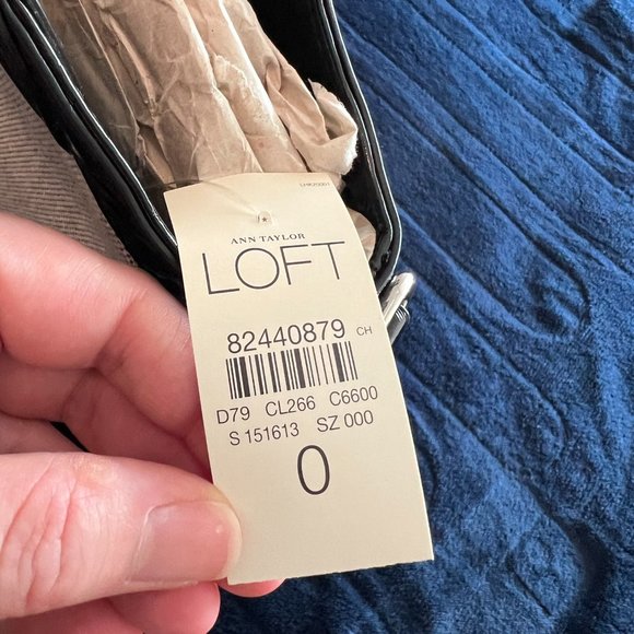 NWT Loft Tote - Off White Fabric with Patent Detailing - Picture 5 of 6